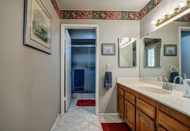 Building Photo - Amazing Golf Course Views in Leisure World a 45+ Active Adult Resort Community.  Available June t...