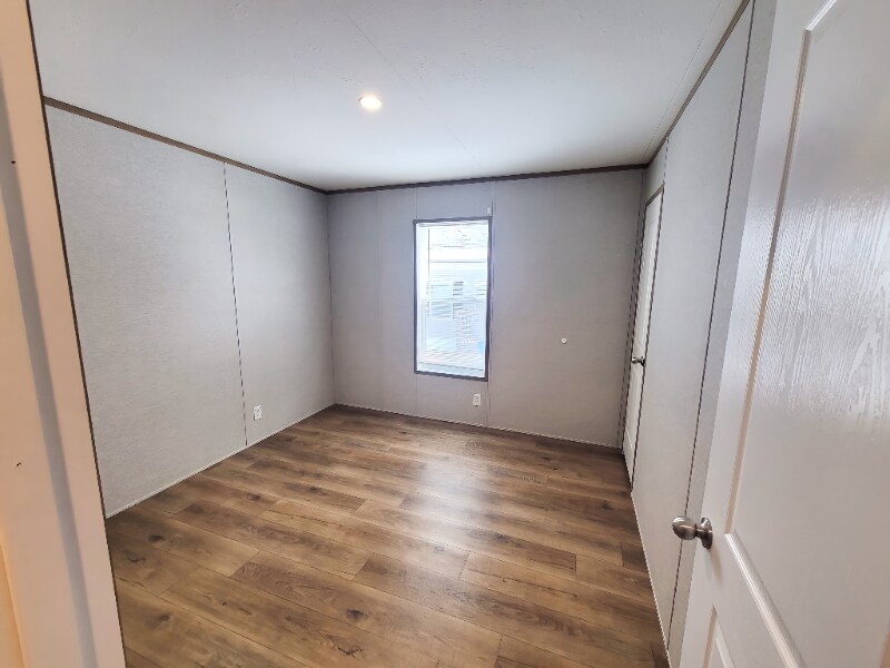 Building Photo - 2 2nd St