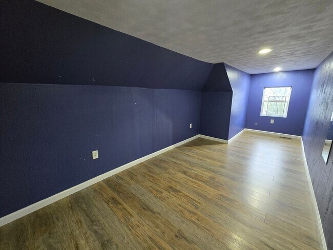 Building Photo - mad5878