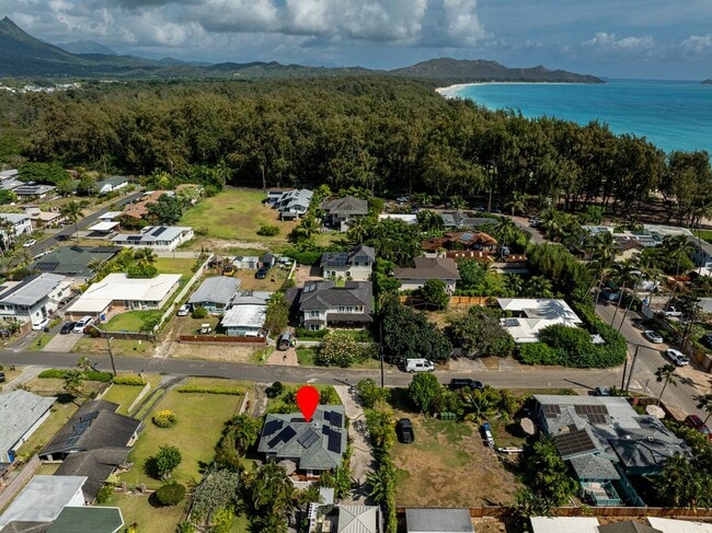 Building Photo - 41-020 Ehukai St
