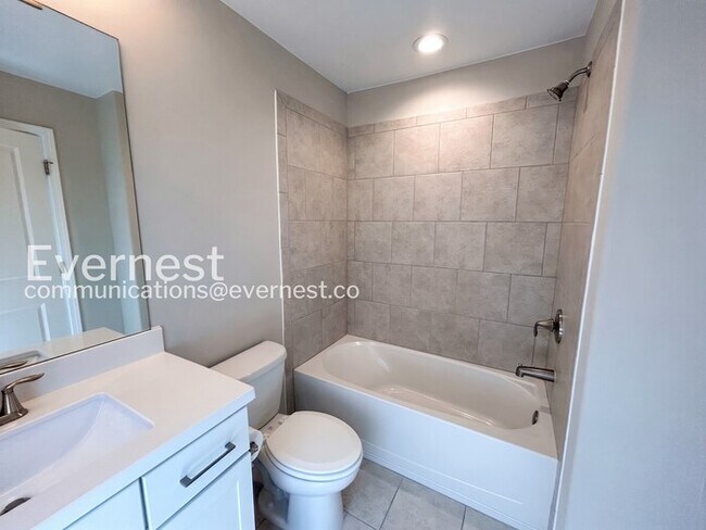 Building Photo - Luxury Living at its Finest: Stunning 3-Bedroom Townhouse in Townsend at Lenox Park / No Pets All...