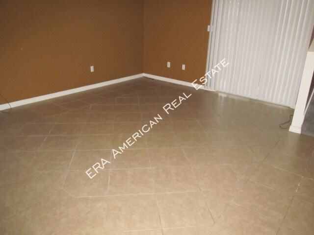 Building Photo - 136 Beach Dr