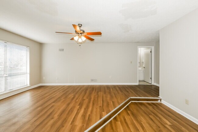 Building Photo - 8866 Wellston Ct