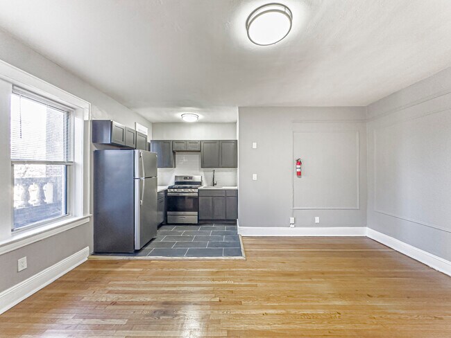 Building Photo - 758 Jersey Ave