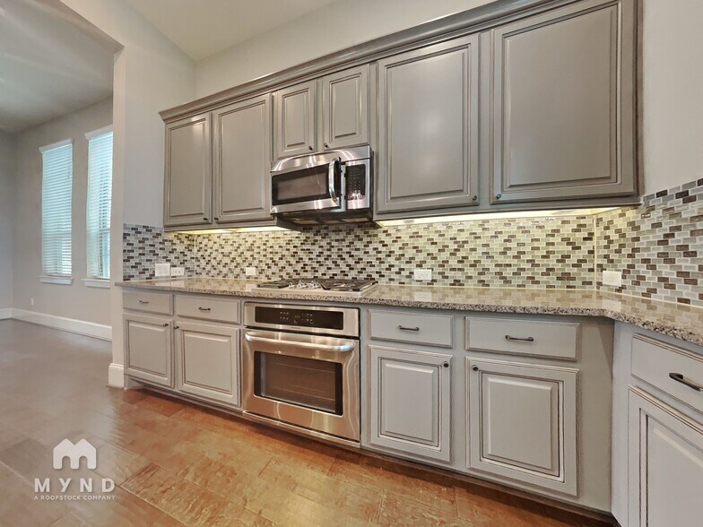 Building Photo - 5430 Cornish St