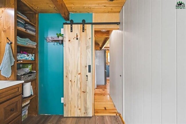 Building Photo - Charming 1-Bedroom Home on the Outskirts o...