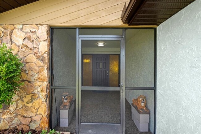 Building Photo - 9910 Island Harbor Dr