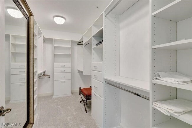 Building Photo - 8060 Players Cove Dr