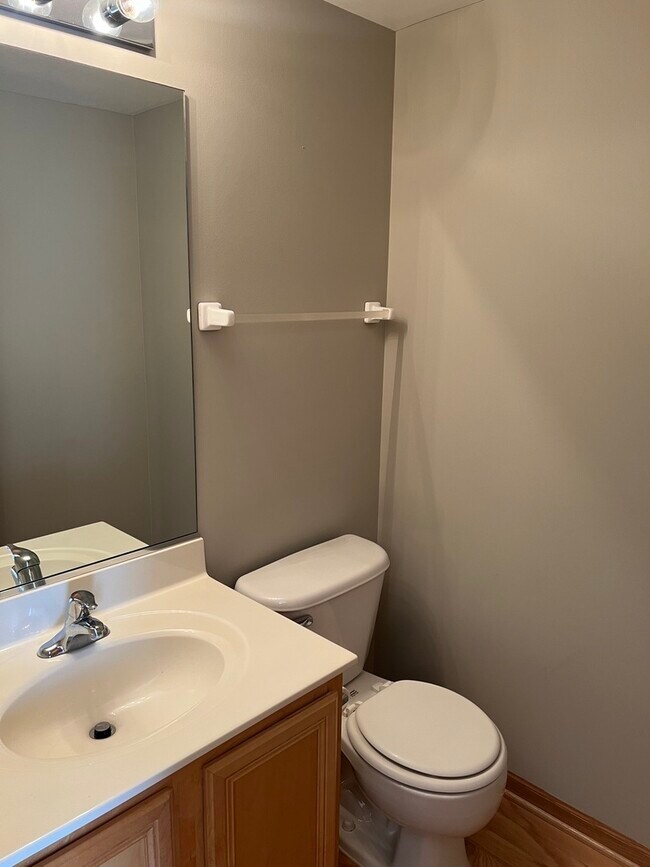 Building Photo - 863 Pheasant Trail