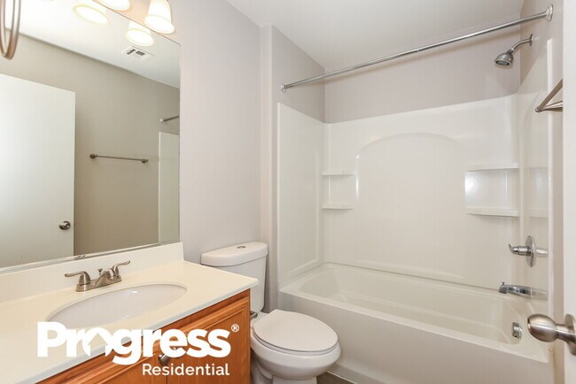 Building Photo - 413 Big Cliff Ave