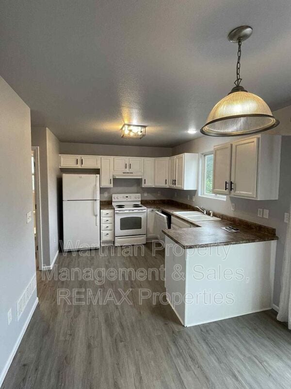 Building Photo - 213 Audubon Dr