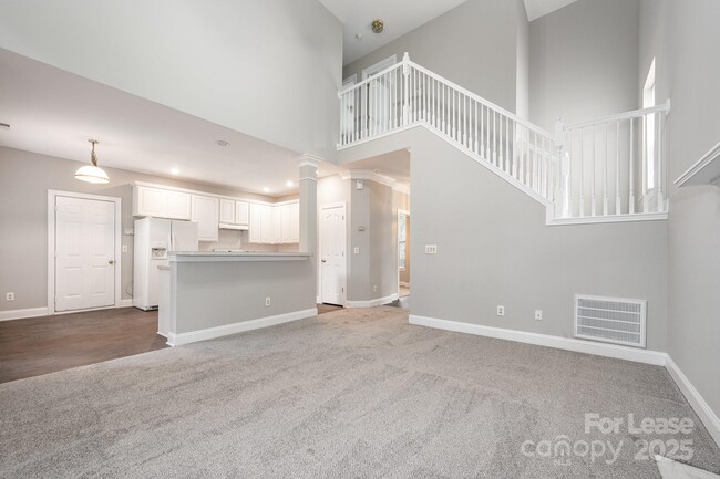 Building Photo - 6721 Charter Hills Rd