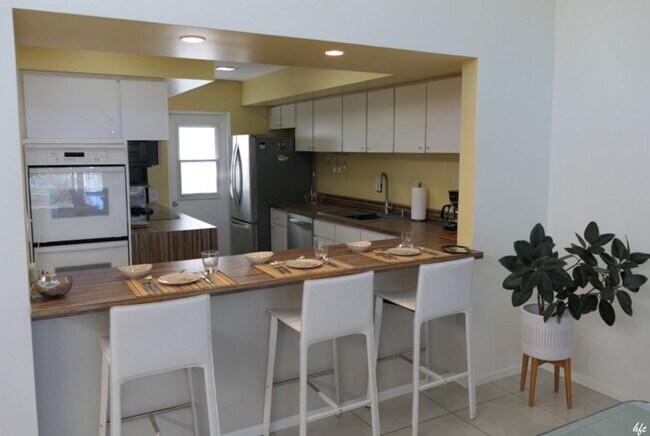 Building Photo - Canyon View Estates,Palm Springs,Furnished, Seasonal Terms