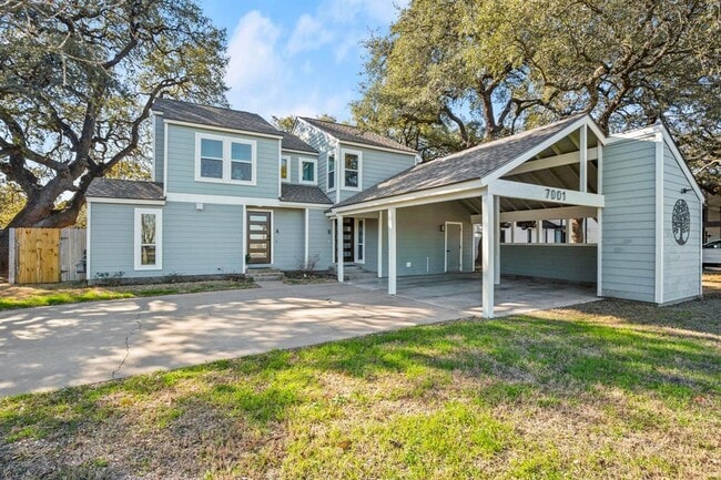 Building Photo - 7001 Woodhue Dr