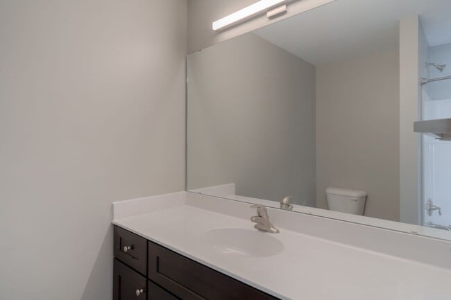 Building Photo - 91 E Main St