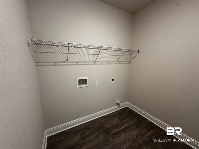 Building Photo - 32236 Revere Dr