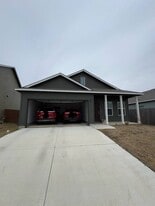 Building Photo - 13700 Tordillo Dr