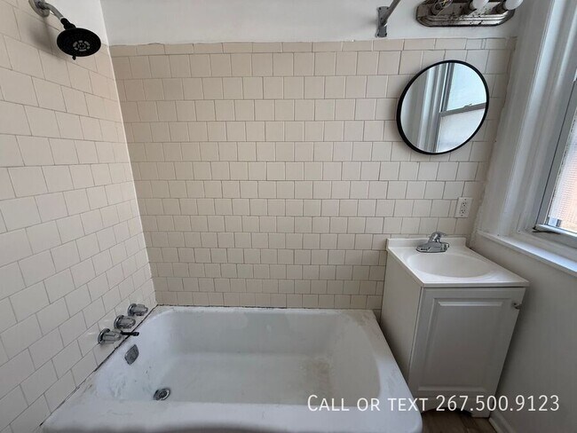 Building Photo - 1928 Haworth St