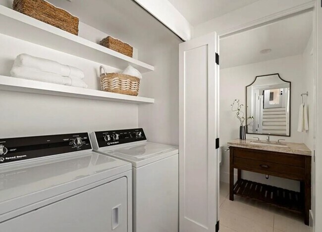 Building Photo - Coastal Luxury Retreat in the Heart of Corona del Mar Village-Available for Monthly Executive and...