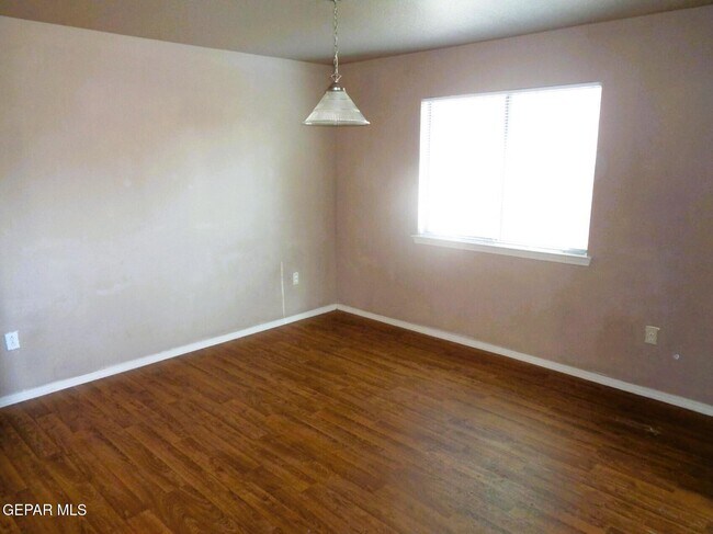 Building Photo - 14168 Smokey Point Dr