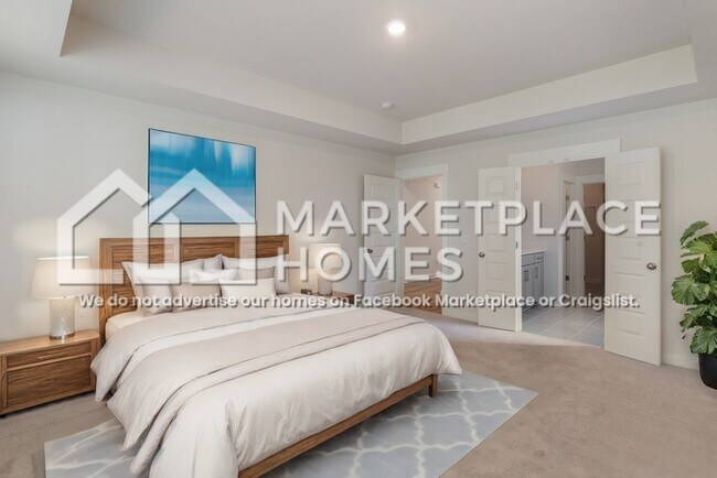 Building Photo - 882 Nightingale Ave