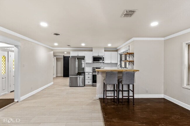 Building Photo - 1606 Joy Dr