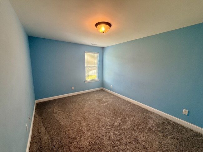 Building Photo - 1808 Fox Den Way