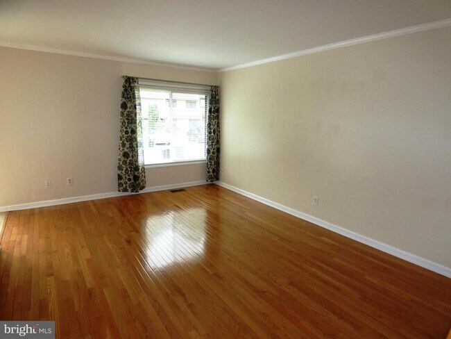 Building Photo - 2253 Coppersmith Square