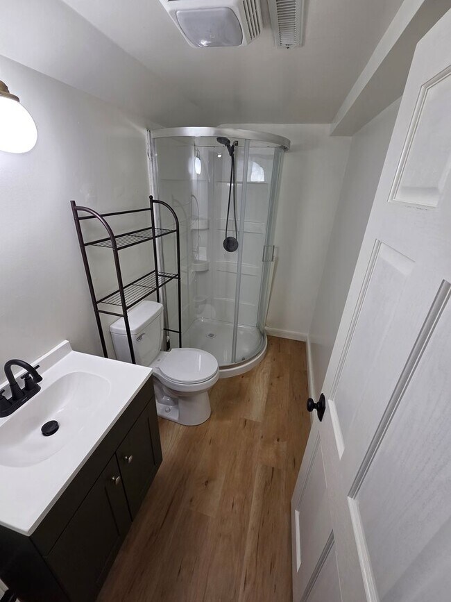 Building Photo - Renovated Beauty in Spring Lake Park