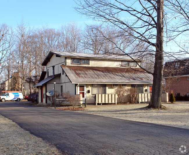Primary Photo - 210-230 Washington Blvd