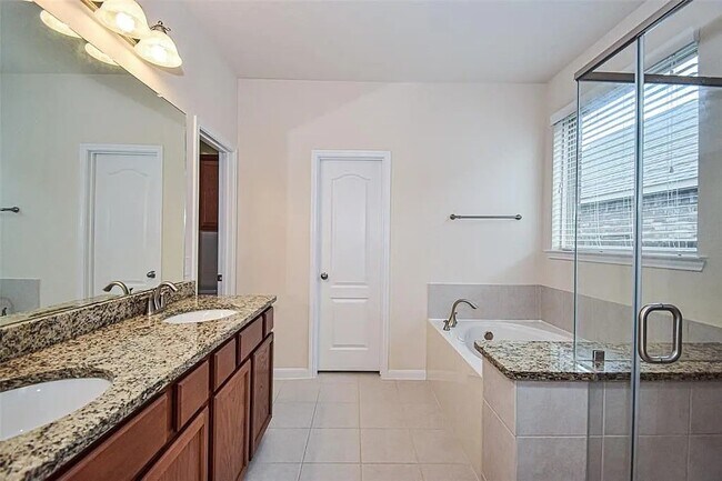 Building Photo - 17626 Sauki Ln