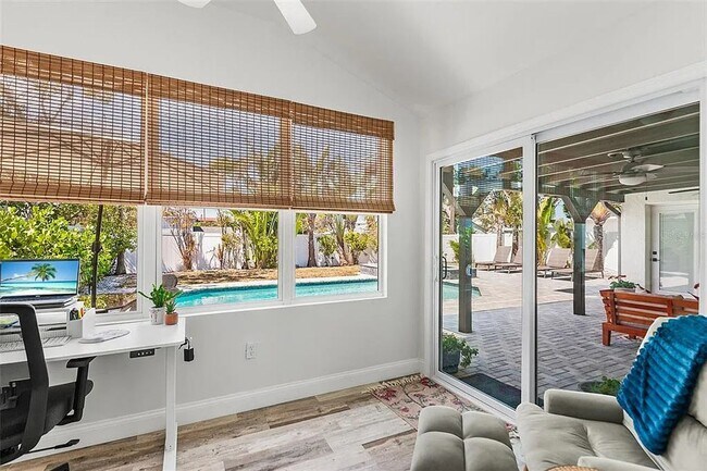 Building Photo - Coastal Luxury Living Just Minutes from Madeira Beach - 3bed | 2 bath