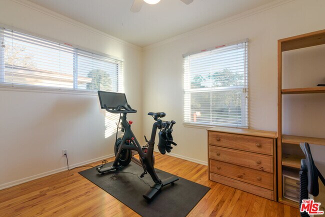 Building Photo - 16641 Gilmore St