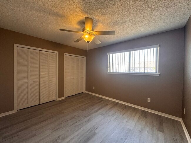 Building Photo - 3BR 3BA Townhome w/ Beach View +  Pool + Updated Kitchen + Balcony/Patio in Hidden Harbour