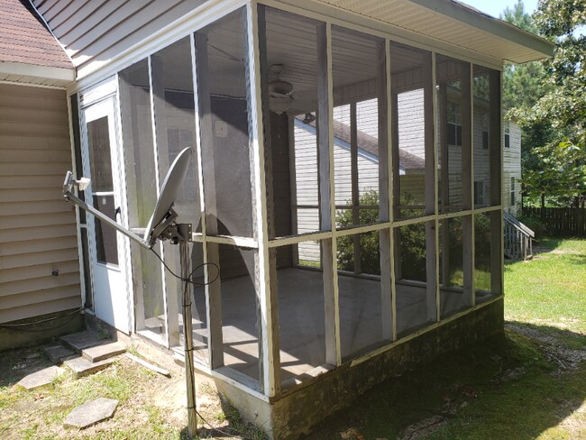 Building Photo - 239 Bradstone Rd