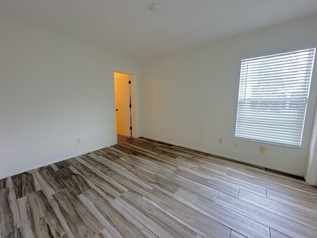 Building Photo - 2-bed, 2-bath Villa