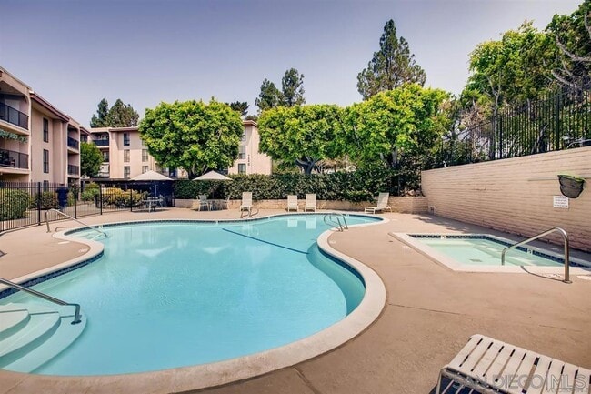 Building Photo - 7858 Cowles Mountain Ct