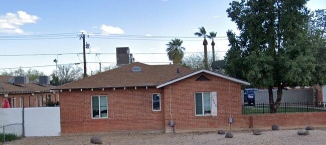 Building Photo - 1605-1611 W Osborn Rd