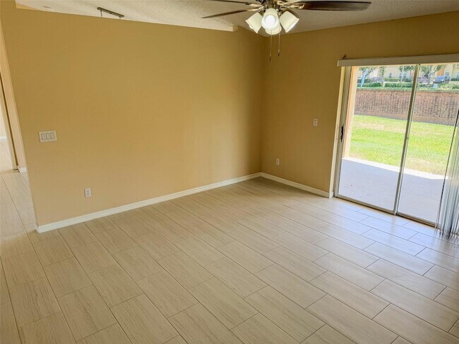 Building Photo - 770 Americana Ct