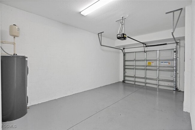 Building Photo - 12062 Via Lighthouse Ln