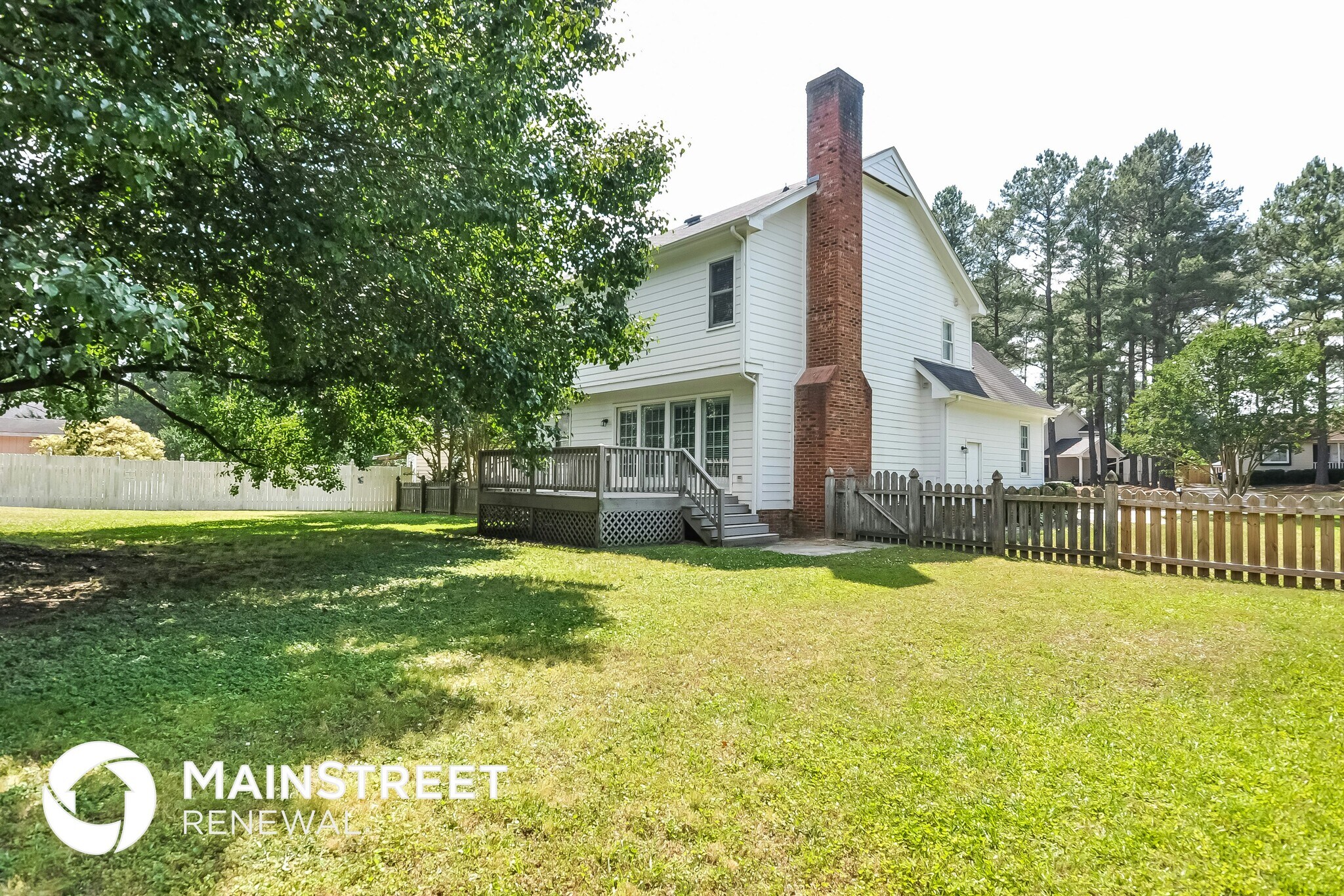 Building Photo - 17 Brookwood Dr
