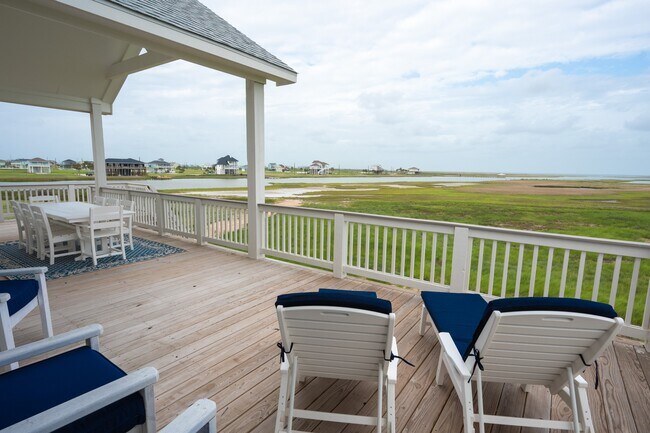 Building Photo - 18414 Indian Beach Ct