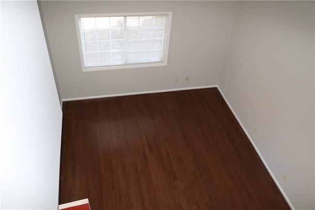 Building Photo - 1468 Briarwood Rd NE