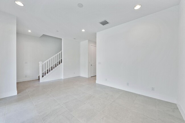 Building Photo - 12625 Machiavelli Way