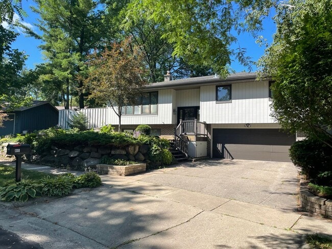 Building Photo - Beautiful 3 Bedroom Home in Middleton
