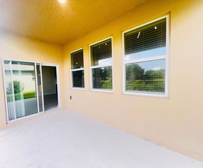 Building Photo - 4442 Seven Canyons Dr