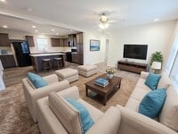 Building Photo - 3678 Hawthorne St