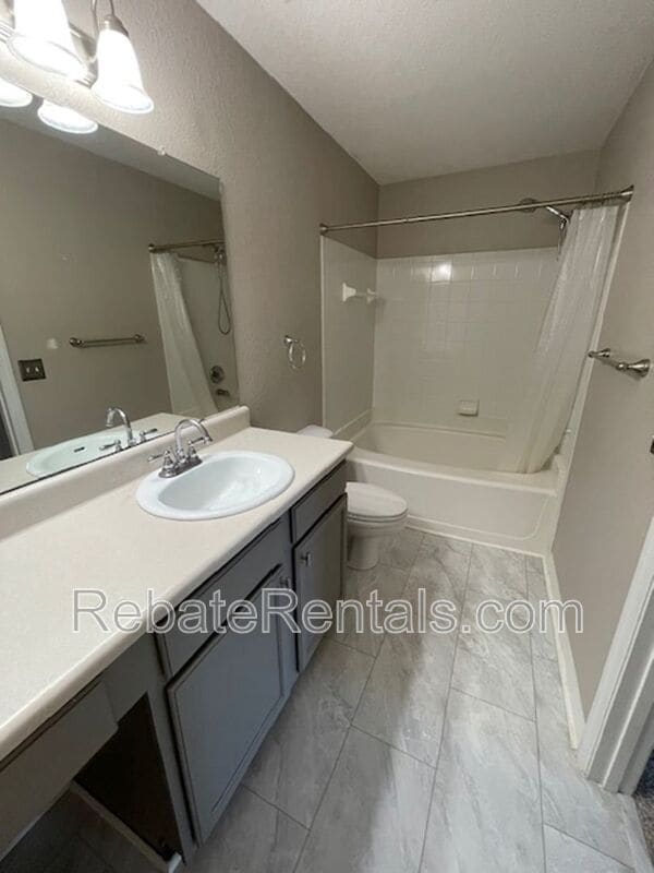 Building Photo - 7800 Point Meadows Dr