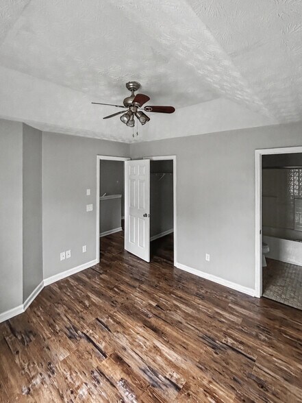 Building Photo - 21 Timber Ridge Dr