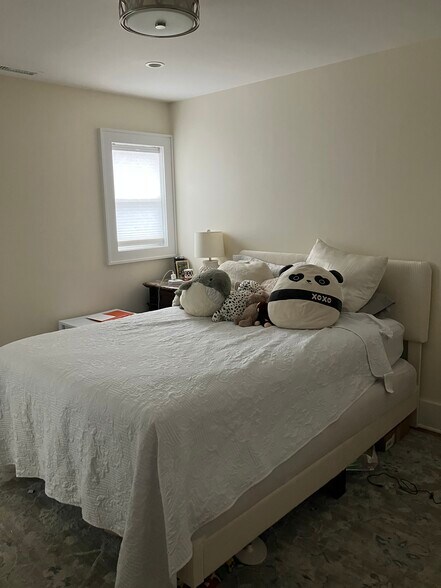 Building Photo - 296 Reef Rd